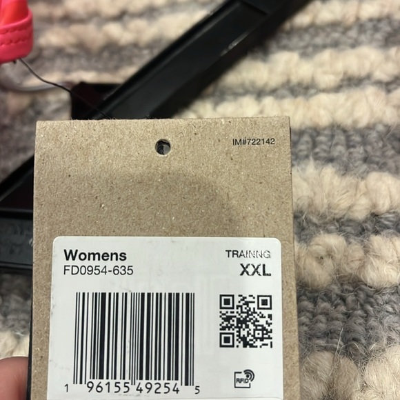 New!! Nike Pro women's crop bra top - Picture 9 of 9